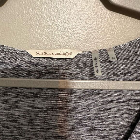 Soft Surroundings silver blouse size medium - Picture 3 of 6
